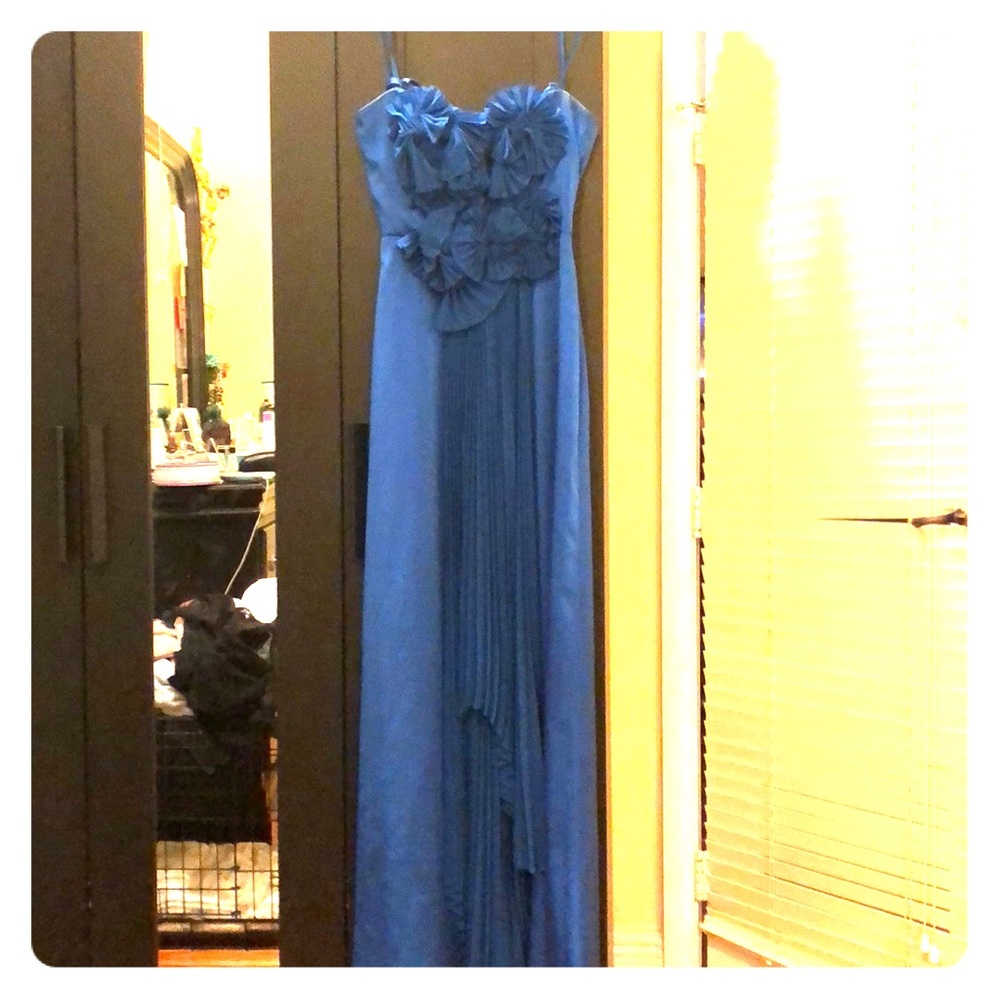 BCBG Maxazeria strapless dress